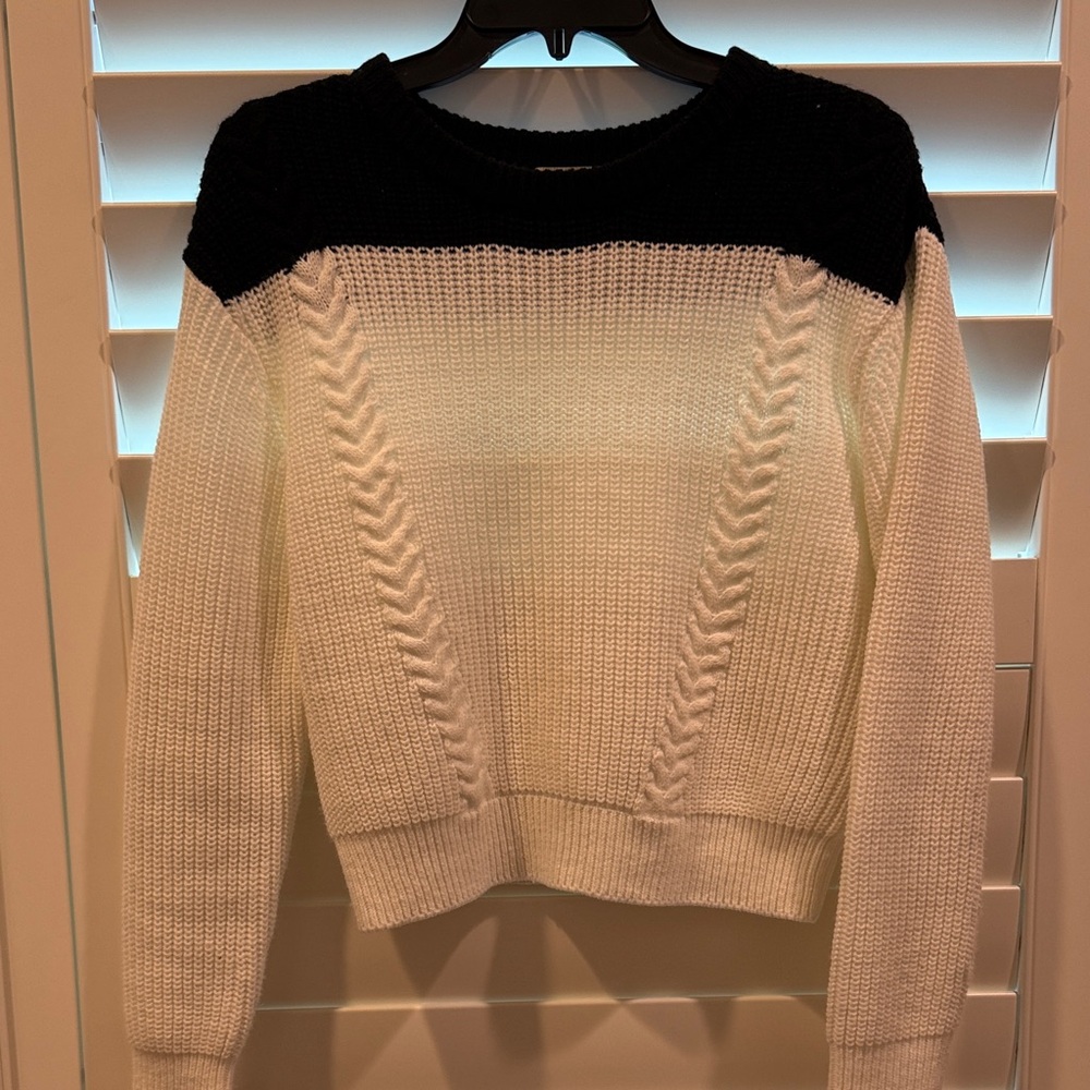 Gianni Bini Black and White Cable Knit Sweater